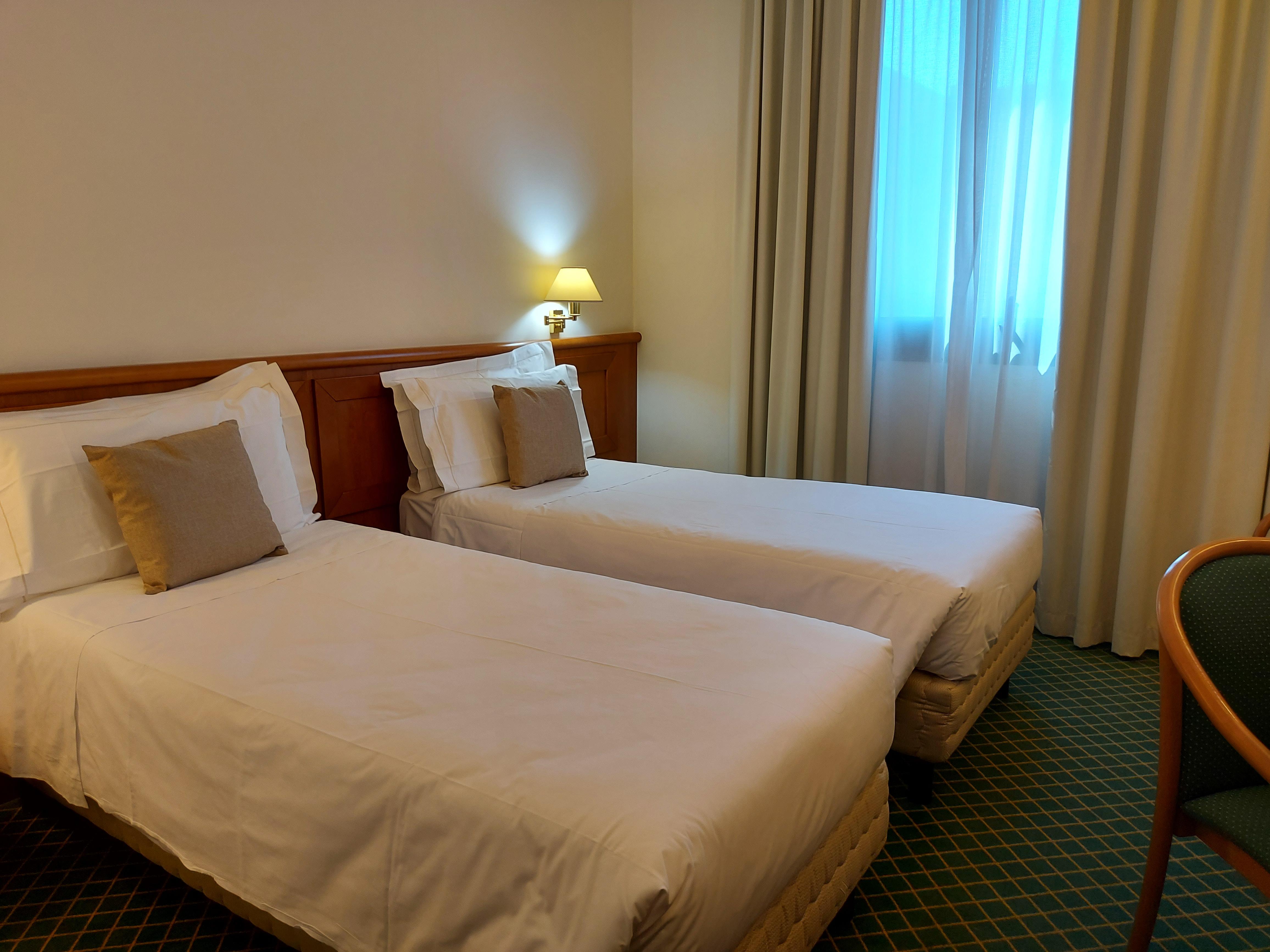 Phi Hotel Emilia Оццано-делл'Эмилия Экстерьер фото